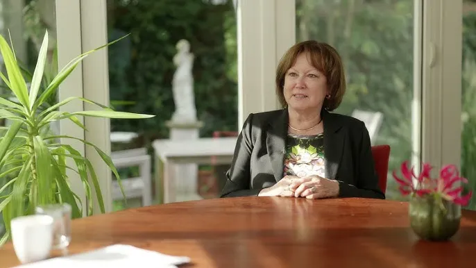 Screenshot uit het oral history-interview met prof. dr. Peggy Cohen-Kettenis